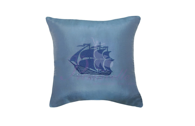 Подушка декоративная с вышивкой "Корабль"